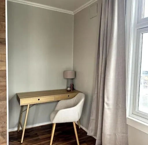 Sentral Studioleilighet Διαμέρισμα